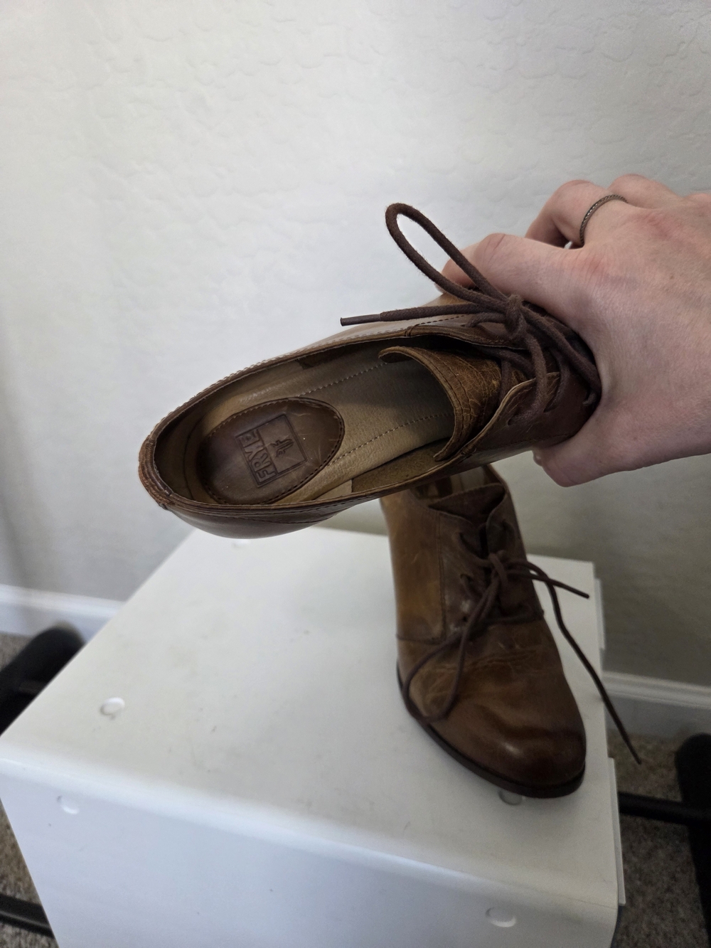 Frye Brown Leather Lace-Up Block Heel Oxfords - Picture 5 of 6